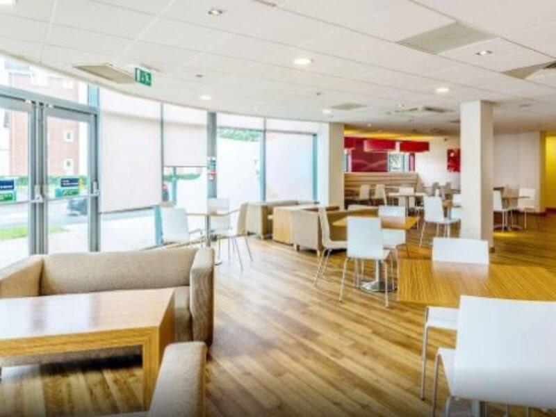 Travelodge Stratford Upon Avon Exterior foto
